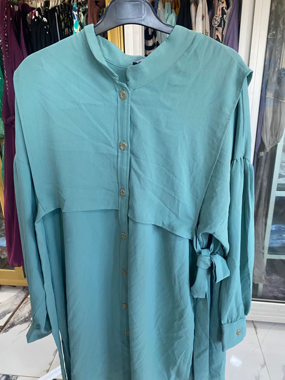 Ensemble bleu-turquois